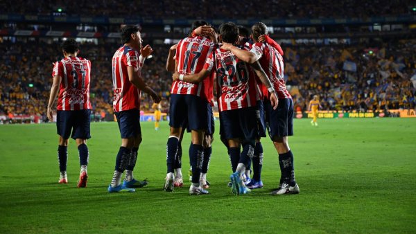 Chivas celebra 120 años con felicitaciones de clubes y figuras del fútbol