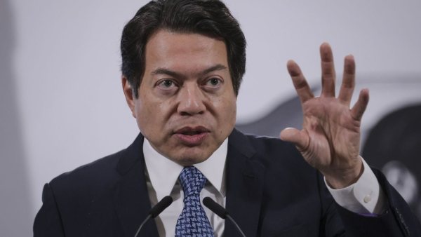 Mario Delgado convoca reunión para definir cierre del ciclo escolar