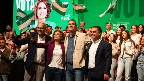 Sánchez critica a Ayuso por su visita a México