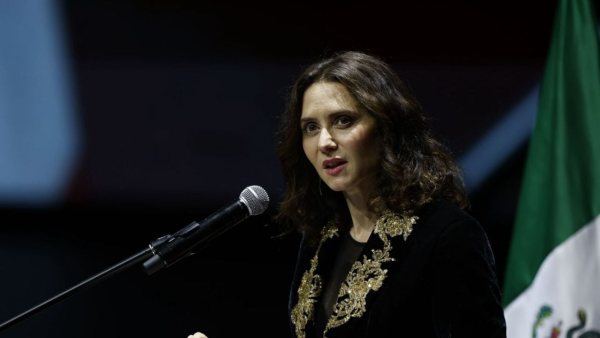 Ayuso critica a Sheinbaum por falta de seguridad durante su visita a México